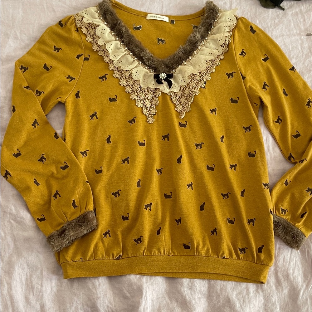 Axes Femme Mustard Yellow Cat Print Sweater Size Small